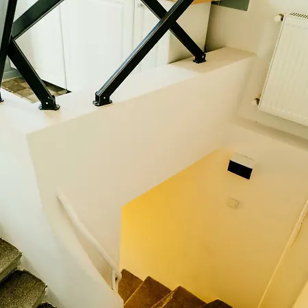 Retro In The Middle Of Old Town Apartment *