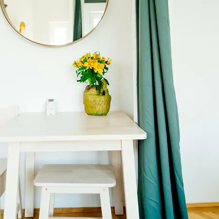 Retro In The Middle Of Old Town * Bukarest