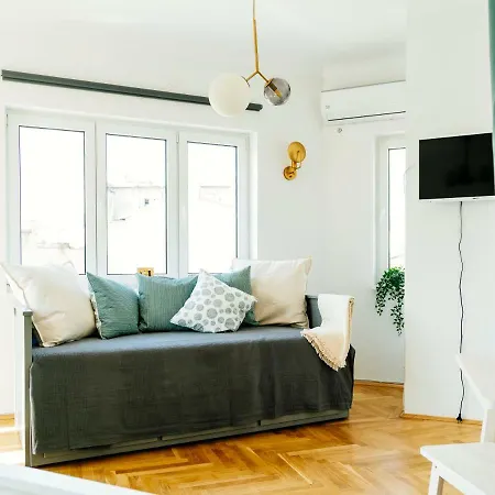 Retro In The Middle Of Old Town Bukarest