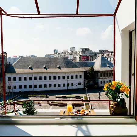 Retro In The Middle Of Old Town Apartment *