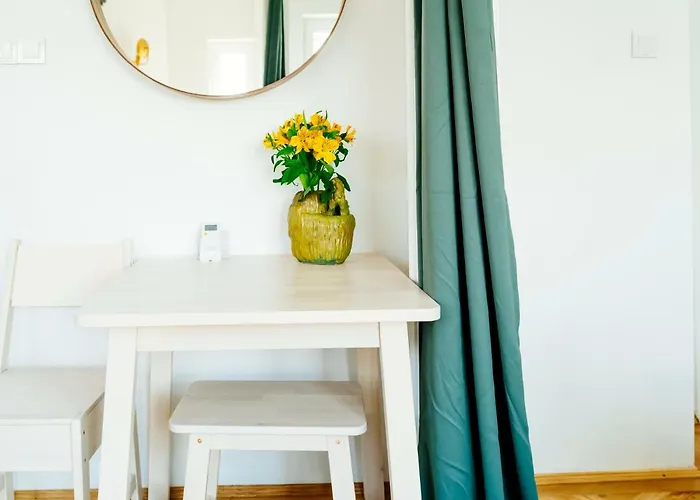 Retro In The Middle Of Old Town * Bukurešť