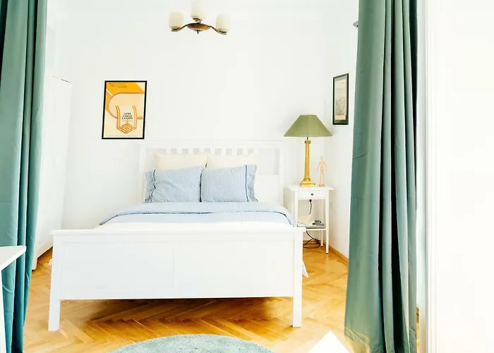 Apartment Retro In The Middle Of Old Town *