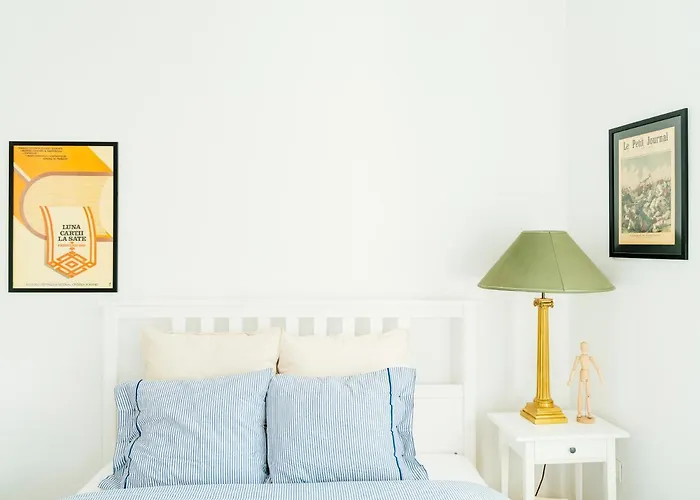 Retro In The Middle Of Old Town Apartamento Bucareste